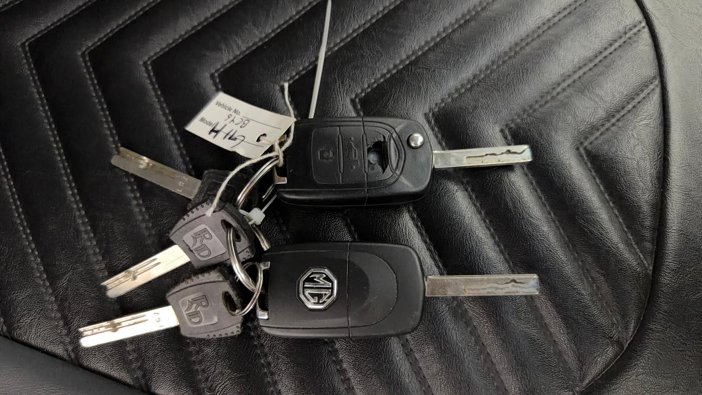 2021 MG HECTOR SHINE 1.5 PETROL TURBO MT, Petrol, Manual, 54,866 km, Key Close Up