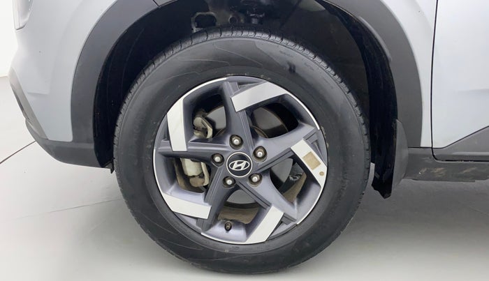 2022 Hyundai VENUE SX 1.5 CRDI, Diesel, Manual, 27,689 km, Left Front Wheel