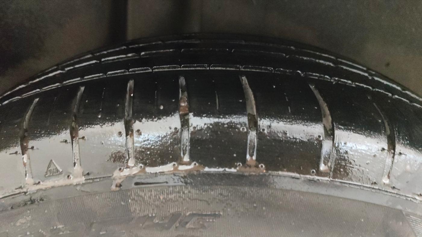 2021 Maruti Ciaz ALPHA 1.5 SHVS PETROL, Petrol, Manual, 34,393 km, Right Rear Tyre Tread