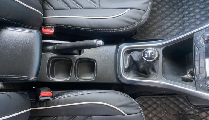 2018 Maruti S Cross ALPHA 1.3, Diesel, Manual, 1,19,629 km, Gear Lever