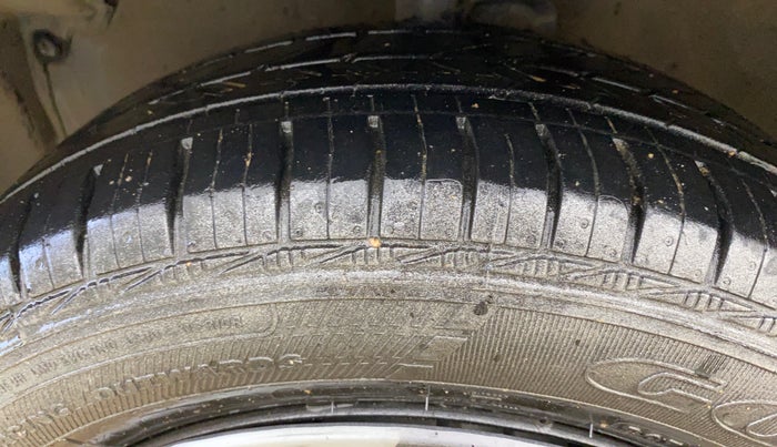 2018 Maruti Celerio VXI (O), CNG, Manual, 73,946 km, Left Front Tyre Tread