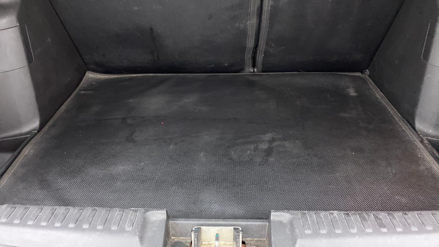 2018 Maruti Vitara Brezza ZDI PLUS DUAL TONE, Diesel, Manual, 68,265 km, Boot Inside