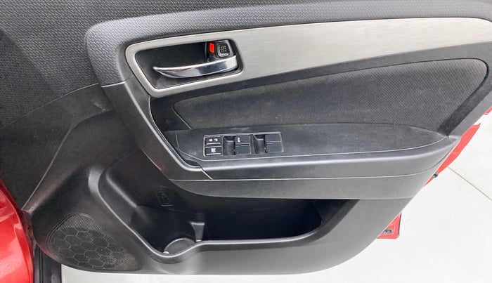2018 Maruti Vitara Brezza ZDI PLUS DUAL TONE, Diesel, Manual, 68,265 km, Driver Side Door Panels Control