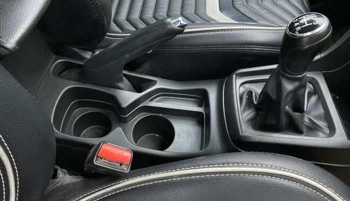 2018 Maruti Vitara Brezza ZDI PLUS DUAL TONE, Diesel, Manual, 68,265 km, Gear Lever