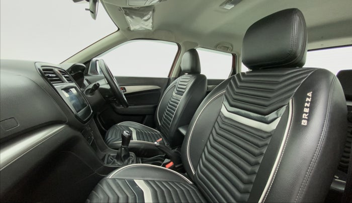 2018 Maruti Vitara Brezza ZDI PLUS DUAL TONE, Diesel, Manual, 68,265 km, Right Side Front Door Cabin