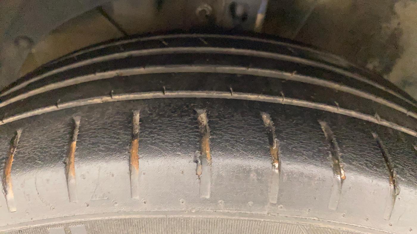 2018 Maruti Baleno ALPHA CVT PETROL 1.2, Petrol, Automatic, 62,166 km, Left Front Tyre Tread