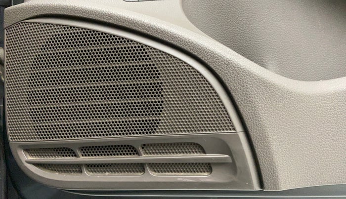 2015 Volkswagen Vento HIGHLINE 1.2 TSI AT, Petrol, Automatic, 89,414 km, Speaker