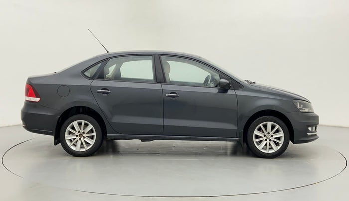 2015 Volkswagen Vento HIGHLINE 1.2 TSI AT, Petrol, Automatic, 89,414 km, Right Side