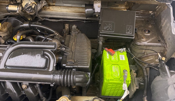 2017 Renault Kwid RXT 1.0, Petrol, Manual, 48,786 km, Engine View - Left