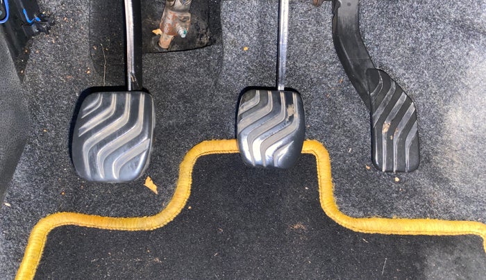 2017 Renault Kwid RXT 1.0, Petrol, Manual, 48,786 km, Pedals