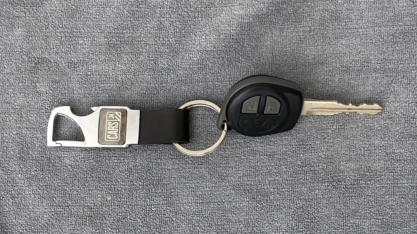 2018 Maruti Swift VXI D, Petrol, Manual, 45,332 km, Key Close Up