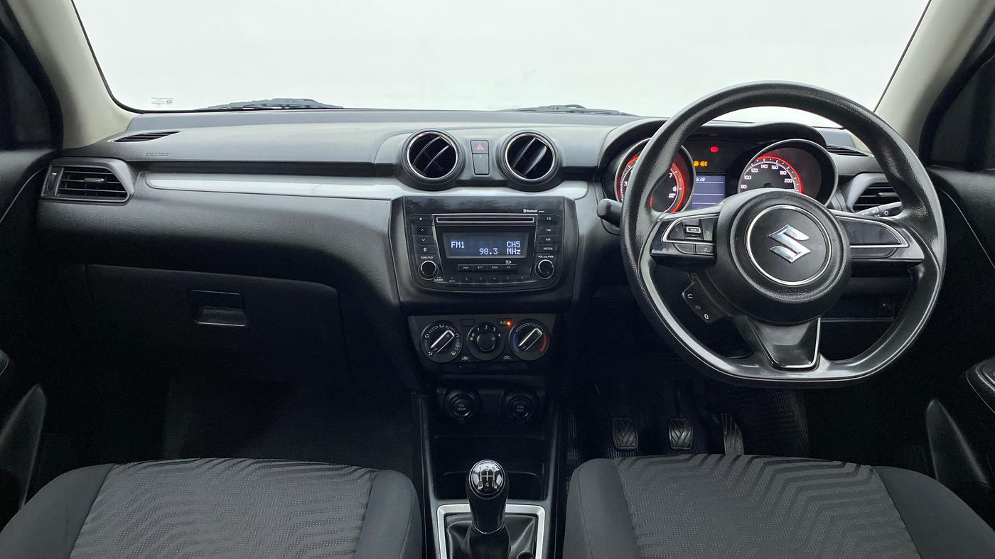 2018 Maruti Swift VXI D, Petrol, Manual, 45,332 km, Dashboard