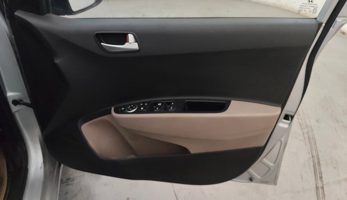 2019 Hyundai Grand i10 SPORTZ 1.2 KAPPA VTVT, Petrol, Manual, 51,800 km, Driver Side Door Panels Control