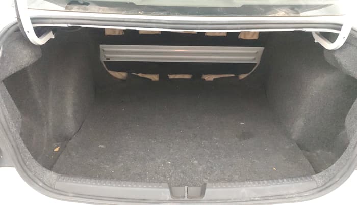 2017 Volkswagen Vento HIGHLINE PETROL AT, Petrol, Automatic, 62,455 km, Boot Inside
