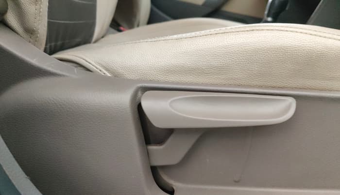 2017 Volkswagen Vento HIGHLINE PETROL AT, Petrol, Automatic, 62,455 km, Driver Side Adjustment Panel