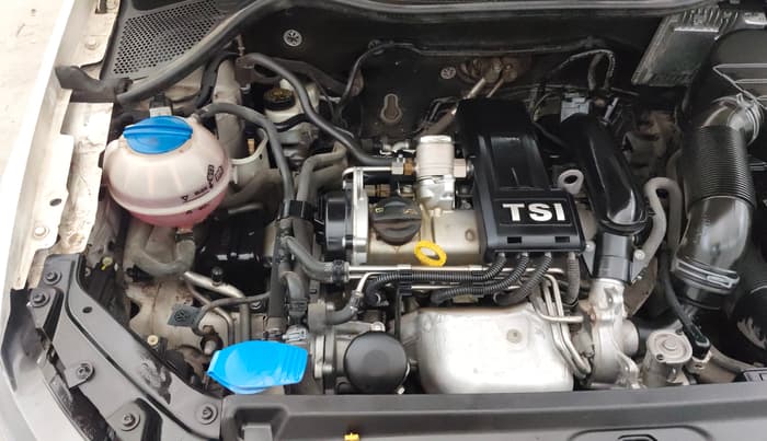 2017 Volkswagen Vento HIGHLINE PETROL AT, Petrol, Automatic, 62,455 km, Engine View - Right