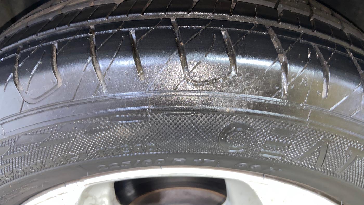 2018 Jeep Compass LIMITED 1.4 PETROL AT, Petrol, Automatic, 87,481 km, Left Front Tyre Tread