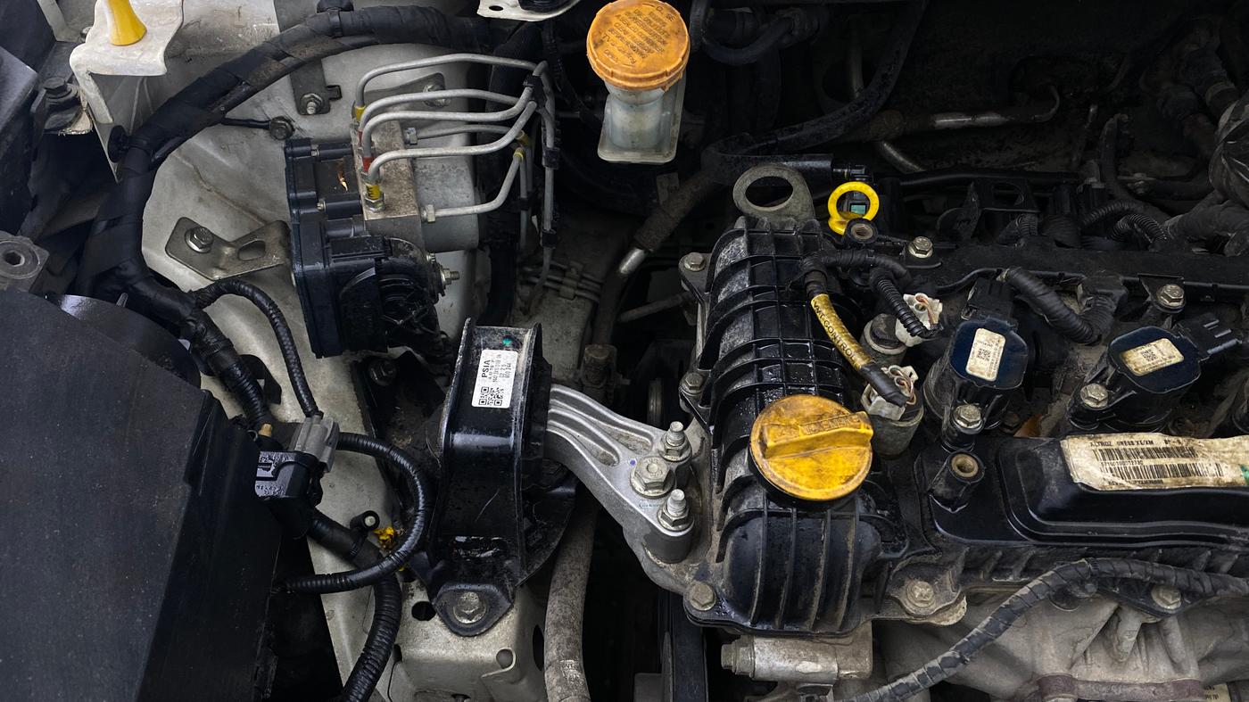 2022 Tata ALTROZ XM PLUS PETROL, Petrol, Manual, 1,15,930 km, Engine View - Right