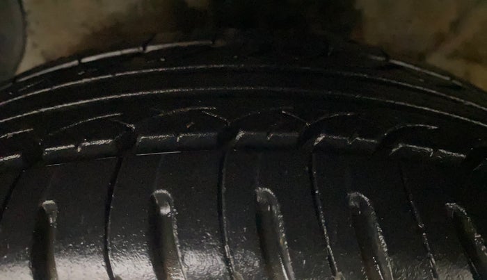 2020 Hyundai Grand i10 MAGNA 1.2 KAPPA VTVT, Petrol, Manual, 51,347 km, Left Front Tyre Tread