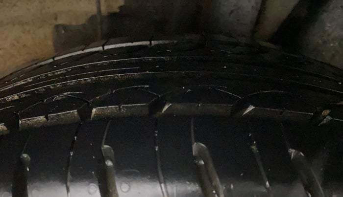 2020 Hyundai Grand i10 MAGNA 1.2 KAPPA VTVT, Petrol, Manual, 51,347 km, Left Rear Tyre Tread