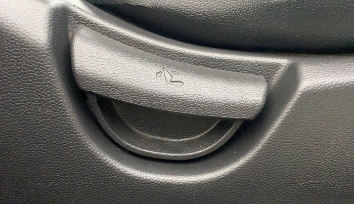 2020 Hyundai Grand i10 MAGNA 1.2 KAPPA VTVT, Petrol, Manual, 51,347 km, Driver Side Adjustment Panel