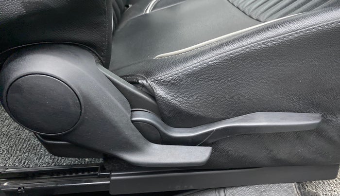2021 Maruti IGNIS ALPHA 1.2, Petrol, Manual, 42,950 km, Driver Side Adjustment Panel