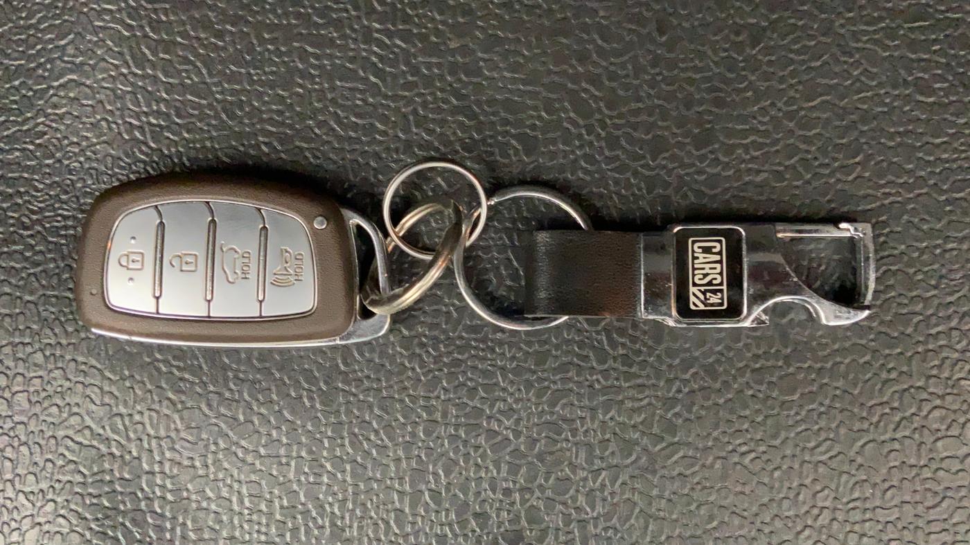 2019 Hyundai VENUE 1.0 Turbo GDI DCT AT SX+ DT, Petrol, Automatic, 28,625 km, Key Close Up