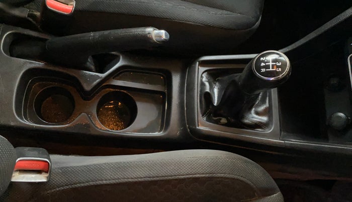 2019 Maruti Vitara Brezza ZDI, Diesel, Manual, 1,36,400 km, Gear Lever