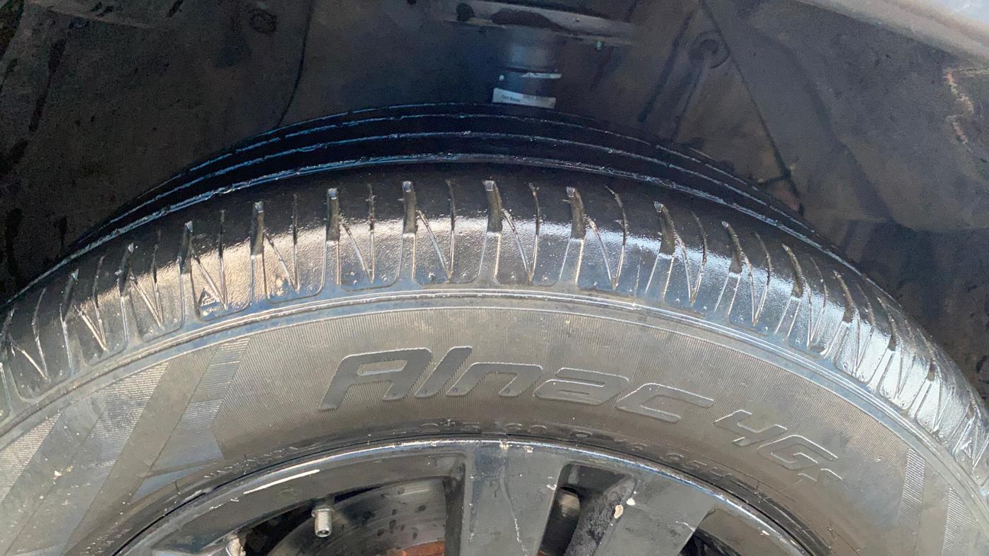 2019 Maruti Vitara Brezza ZDI, Diesel, Manual, 1,36,489 km, Right Front Tyre Tread