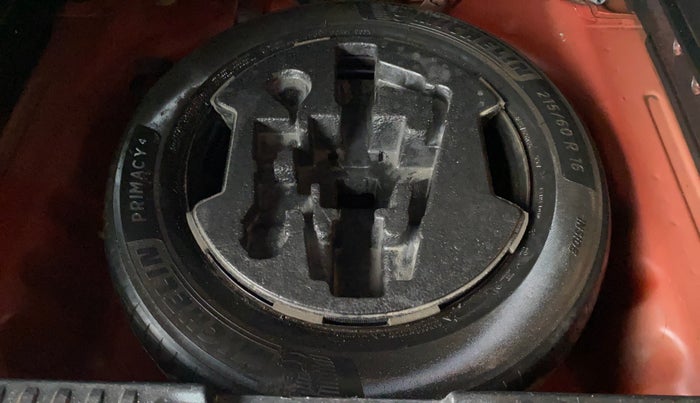 2019 Maruti Vitara Brezza ZDI, Diesel, Manual, 1,36,400 km, Spare Tyre