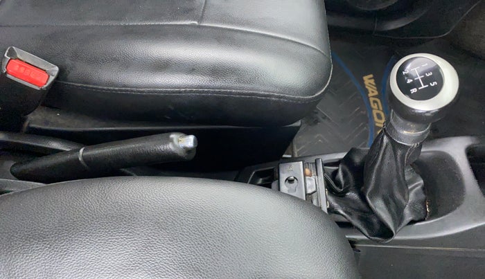 2013 Maruti Wagon R 1.0 VXI, Petrol, Manual, 59,949 km, Gear Lever
