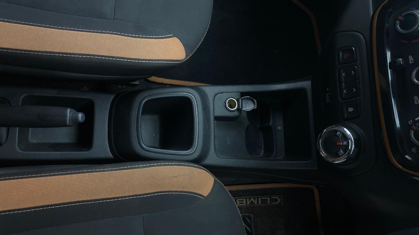 2019 Renault Kwid CLIMBER 1.0 AMT, Petrol, Automatic, 33,542 km, Gear Lever