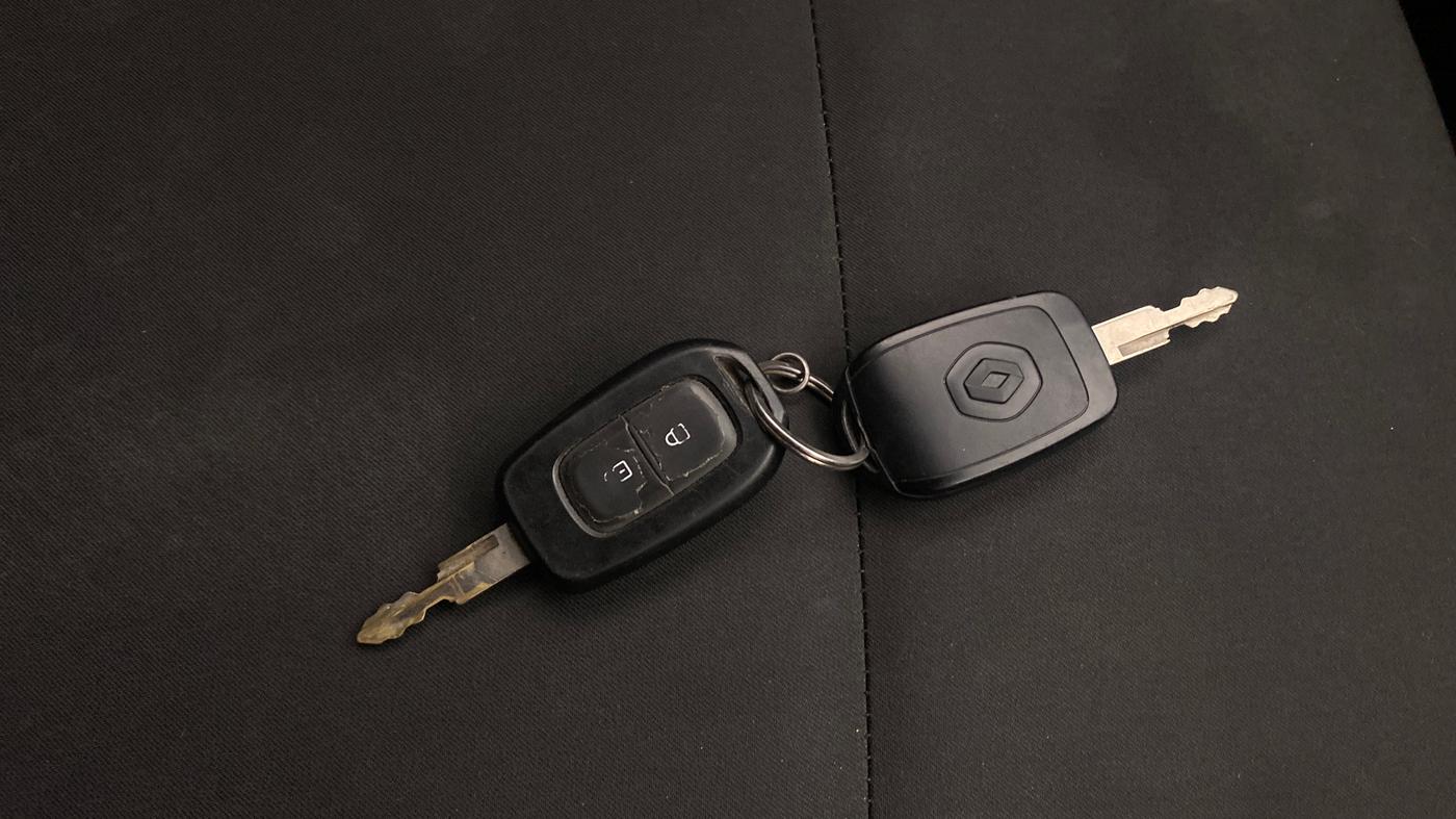 2019 Renault Kwid CLIMBER 1.0 AMT, Petrol, Automatic, 33,542 km, Key Close Up