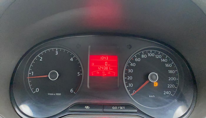 2014 Volkswagen Vento HIGHLINE DIESEL 1.6, Diesel, Manual, 1,24,381 km, Odometer Image