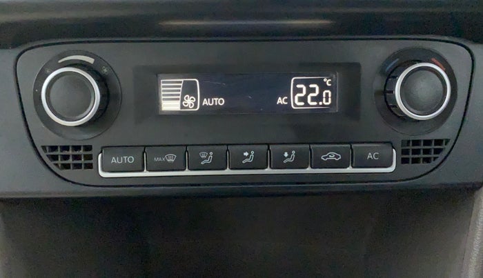 2014 Volkswagen Vento HIGHLINE DIESEL 1.6, Diesel, Manual, 1,24,381 km, Automatic Climate Control