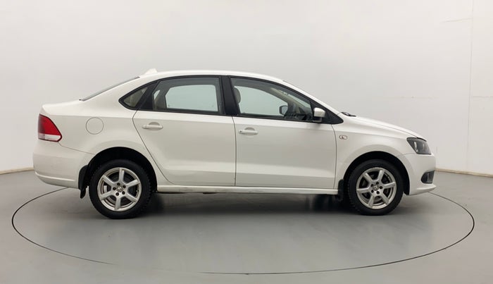 2014 Volkswagen Vento HIGHLINE DIESEL 1.6, Diesel, Manual, 1,24,381 km, Right Side View
