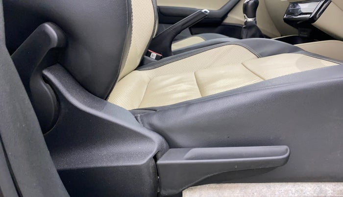 2022 Skoda SLAVIA STYLE 1.0L TSI MT, Petrol, Manual, 46,541 km, Driver Side Adjustment Panel