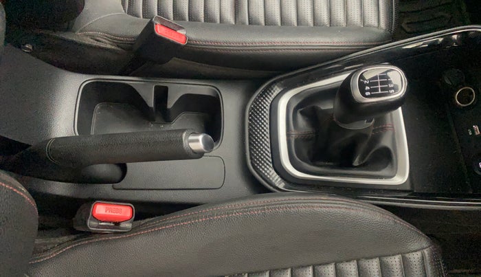 2020 KIA SONET GTX PLUS 1.0 IMT, Petrol, Manual, 28,909 km, Gear Lever