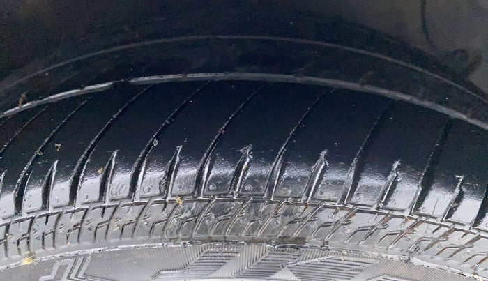 2014 Hyundai Xcent S 1.1 CRDI OPT, Diesel, Manual, 63,689 km, Right Front Tyre Tread