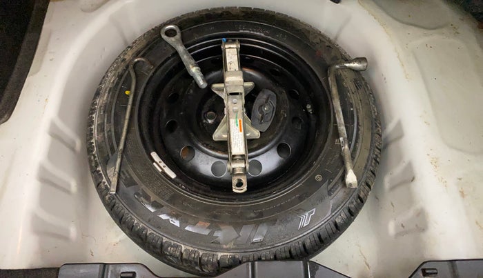 2018 Maruti Dzire VXI AMT, Petrol, Automatic, 41,517 km, Spare Tyre