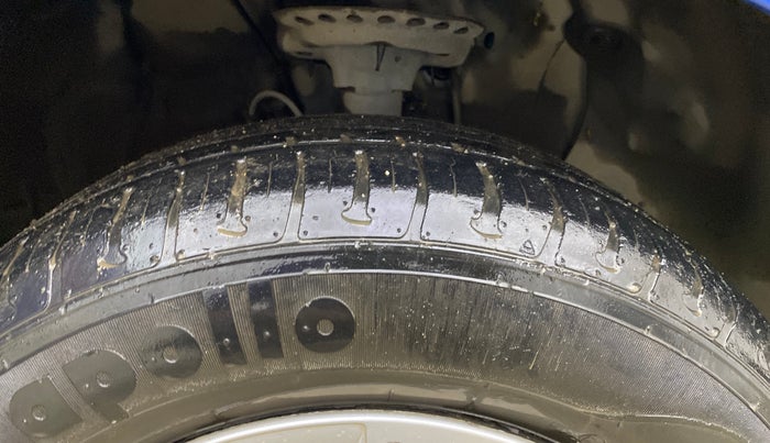 2019 Hyundai Elite i20 MAGNA PLUS 1.2, Petrol, Manual, 36,287 km, Right Front Tyre Tread