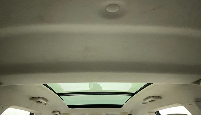 2021 Mahindra XUV700 AX 7 LUXURY P AT 7 STR, Petrol, Automatic, 16,885 km, Panoramic Sunroof