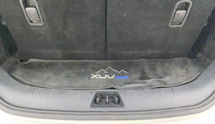 2021 Mahindra XUV700 AX 7 LUXURY P AT 7 STR, Petrol, Automatic, 16,885 km, Boot Inside