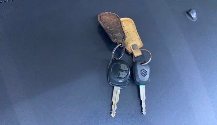 2019 Maruti Alto VXI, Petrol, Manual, 57,853 km, Key Close Up