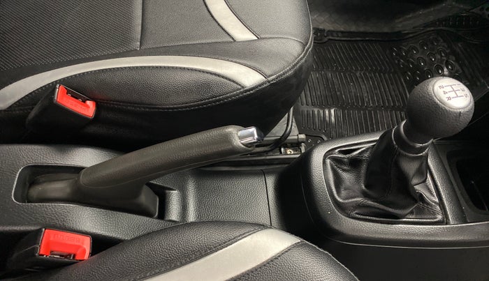2014 Maruti Swift VXI D, Petrol, Manual, 3,600 km, Gear Lever