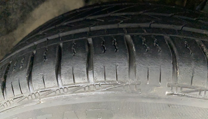2018 Tata Tiago XZA 1.2 REVOTRON, Petrol, Automatic, 53,852 km, Right Front Tyre Tread