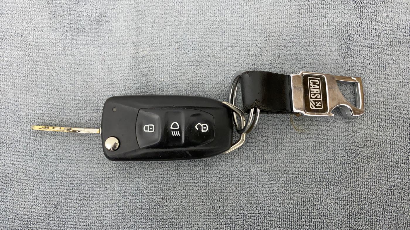 2018 Tata Tiago XZA 1.2 REVOTRON, Petrol, Automatic, 53,852 km, Key Close Up