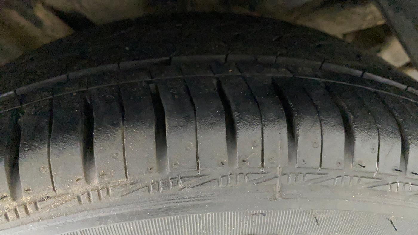 2018 Tata Tiago XZA 1.2 REVOTRON, Petrol, Automatic, 53,852 km, Right Rear Tyre Tread