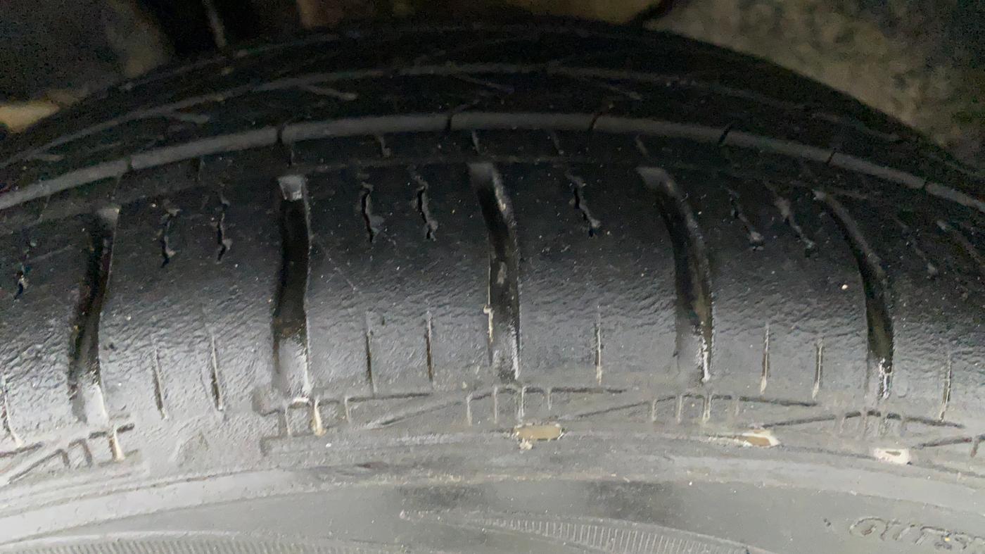 2018 Tata Tiago XZA 1.2 REVOTRON, Petrol, Automatic, 53,852 km, Left Front Tyre Tread