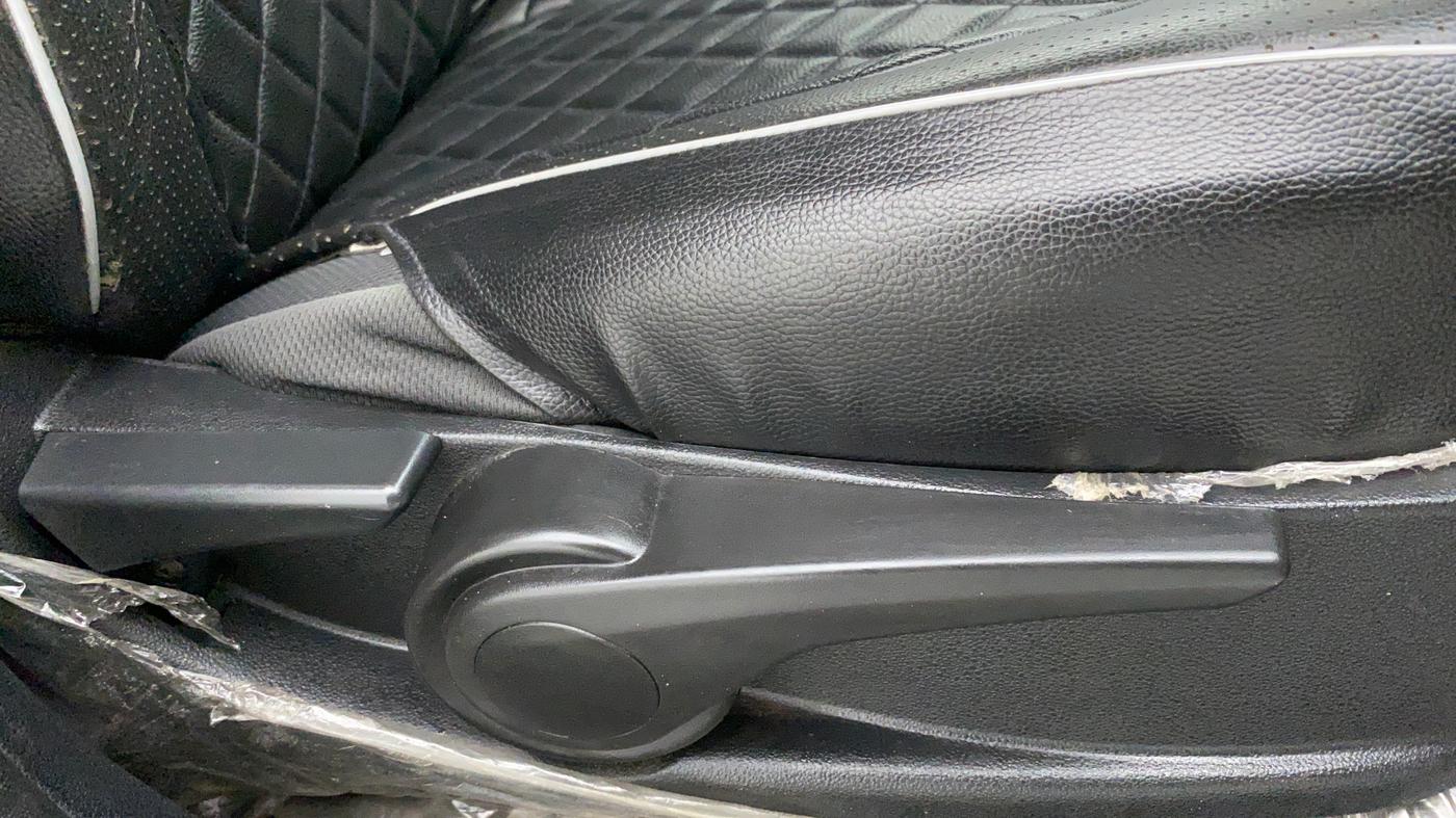 2018 Tata Tiago XZA 1.2 REVOTRON, Petrol, Automatic, 53,852 km, Driver Side Adjustment Panel
